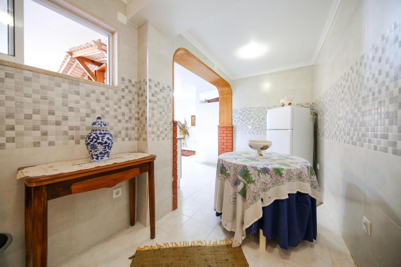 Casa Da Tia Laura Apartment Nazare Luaran gambar